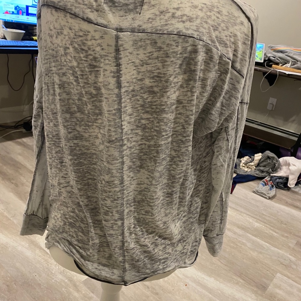 SoulCycle L/S Tee - Picture 4 of 4